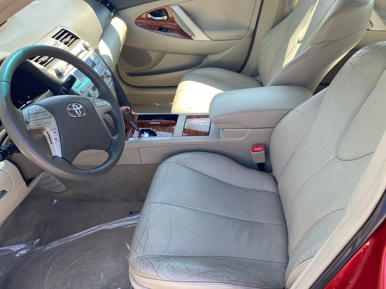 Toyota Camry LE V6 6-Spd AT 2010