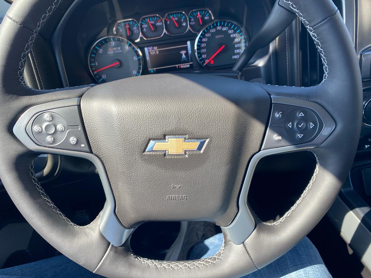 Chevrolet Silverado 1500 4WD Crew Cab 143.5" LTZ 2015