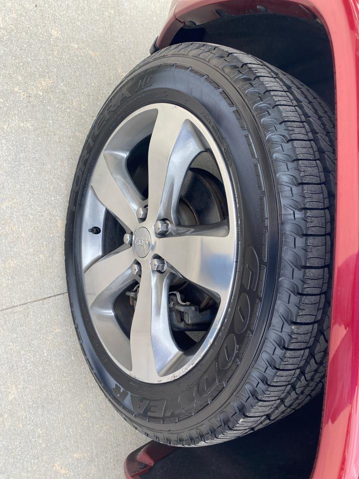 Jeep Grand Cherokee Overland 4WD 2014