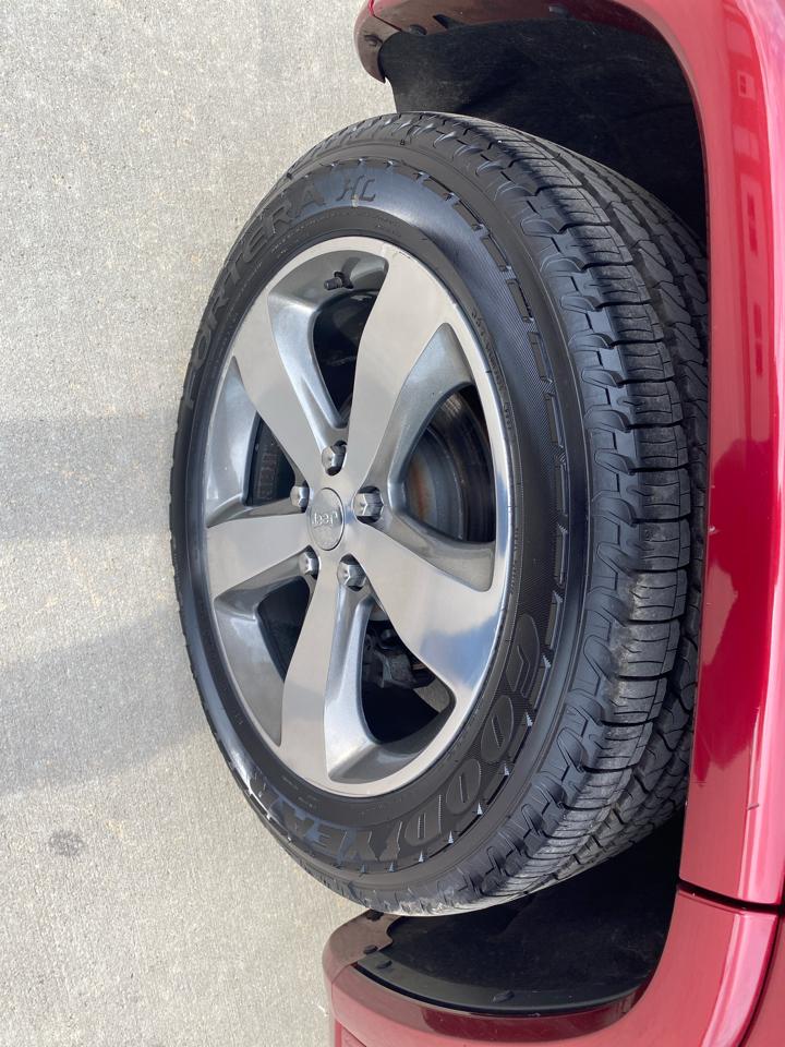 Jeep Grand Cherokee Overland 4WD 2014