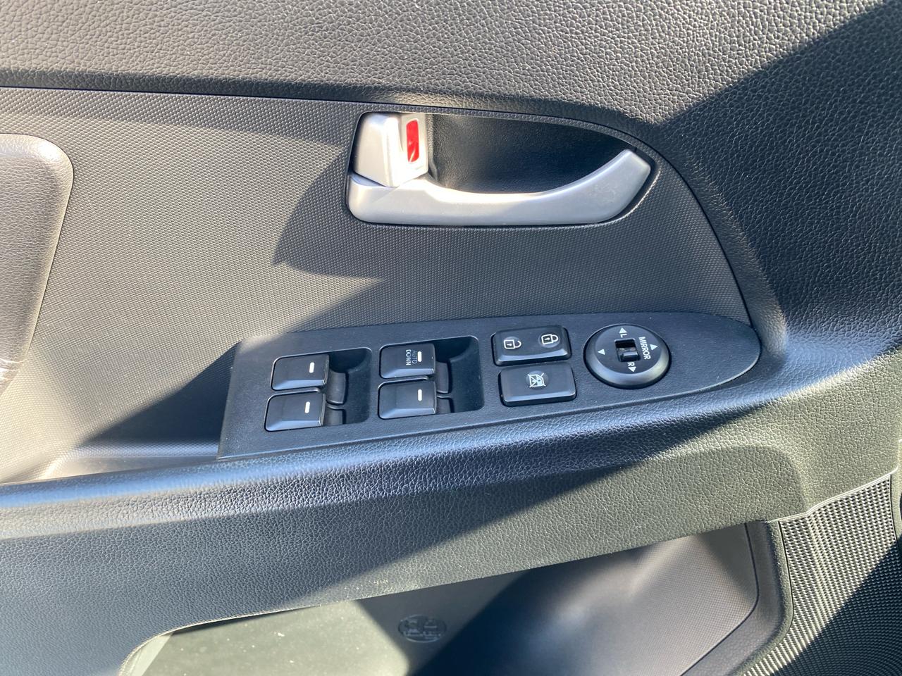 Kia Sportage LX AWD 2012