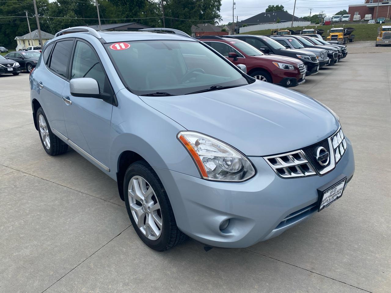 Nissan Rogue S AWD 2011
