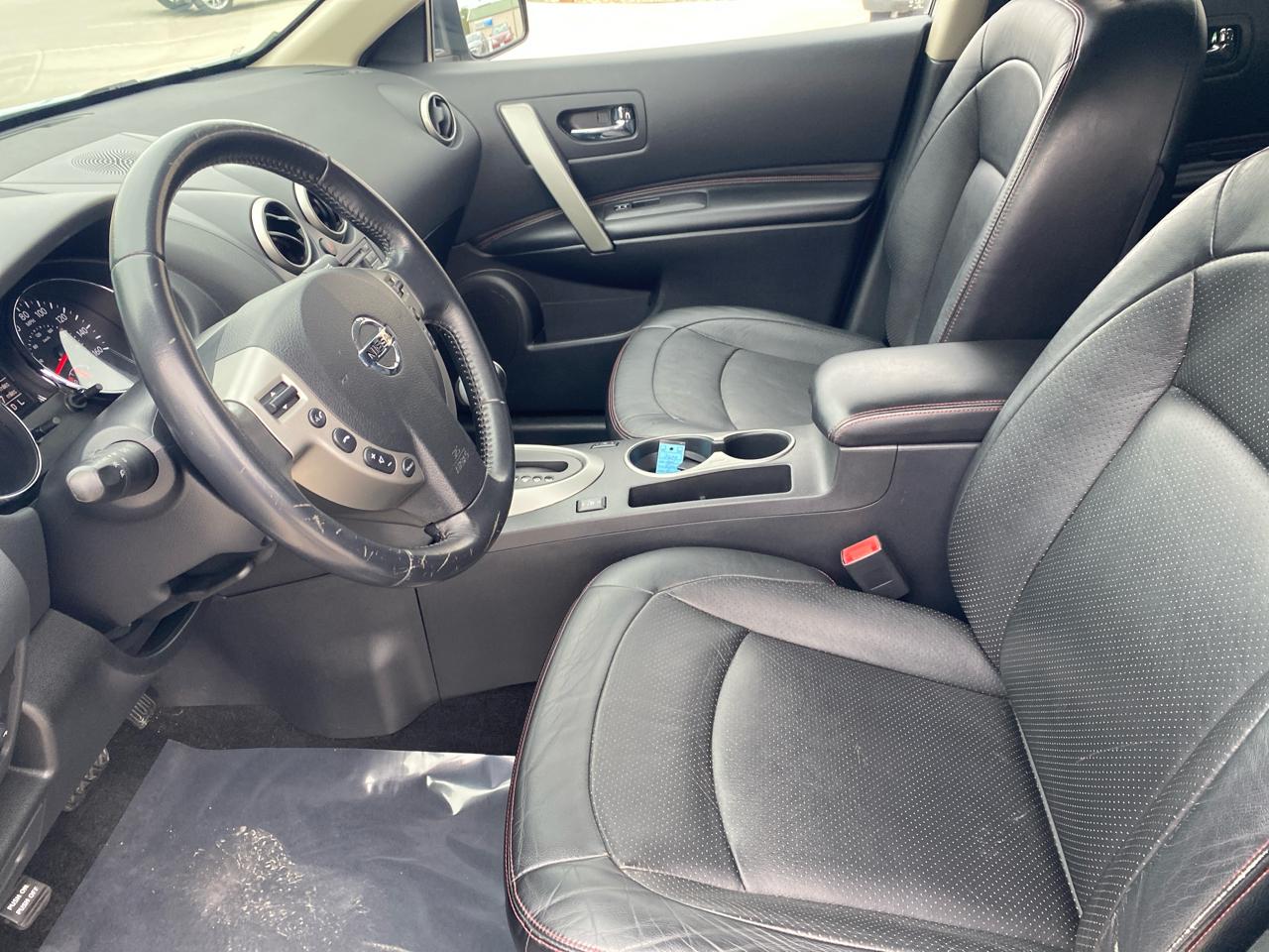 Nissan Rogue S AWD 2011