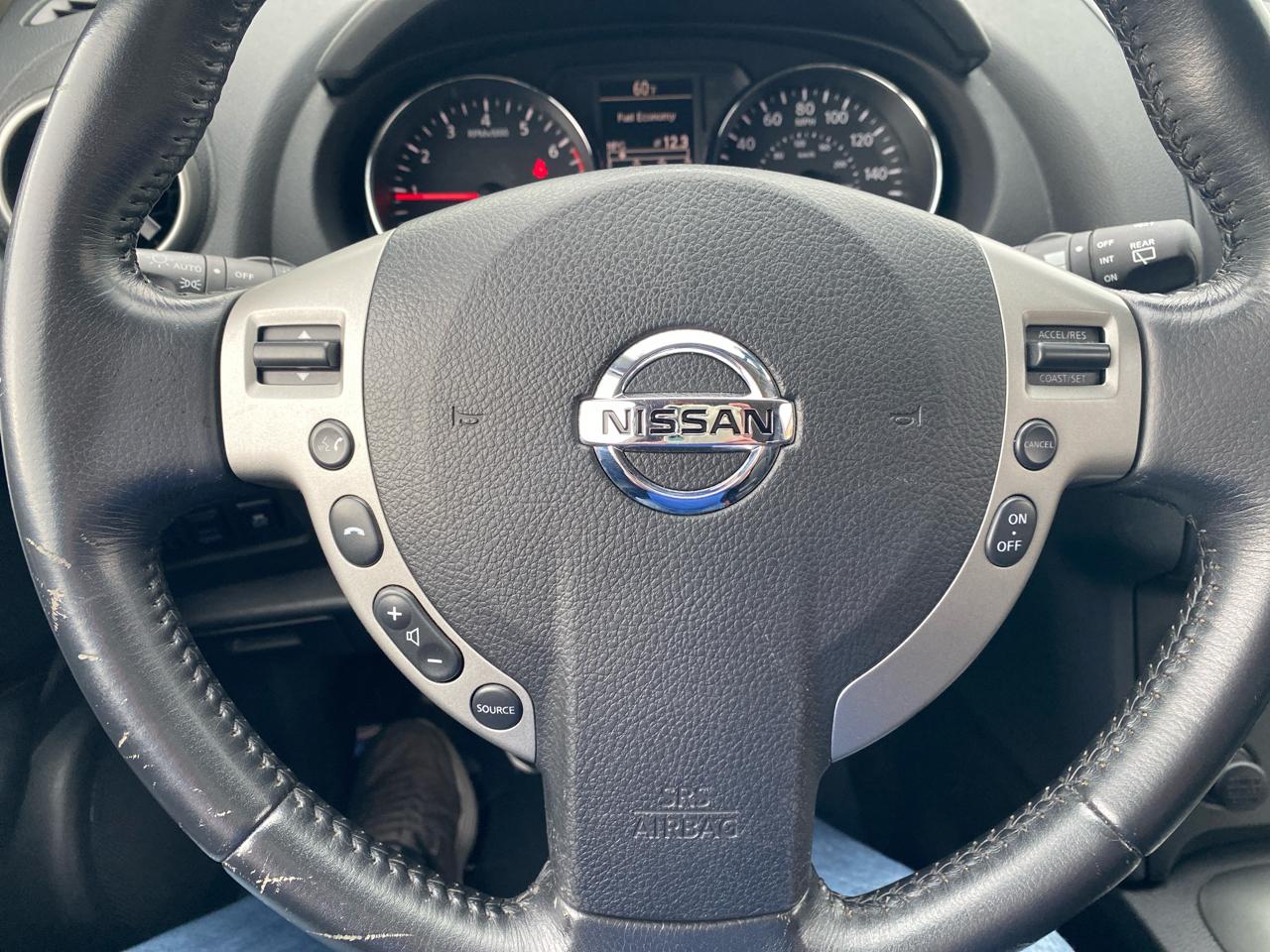 Nissan Rogue S AWD 2011