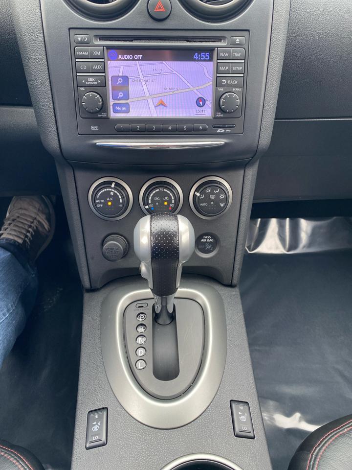 Nissan Rogue S AWD 2011
