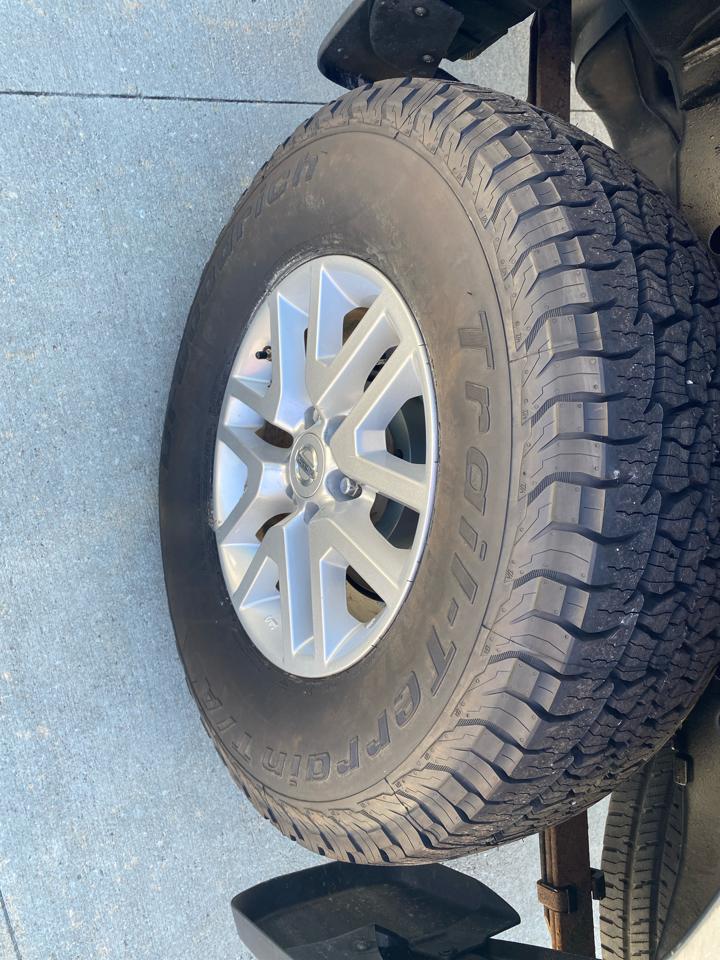Nissan Frontier 4WD Crew Cab SWB Auto SV 2018