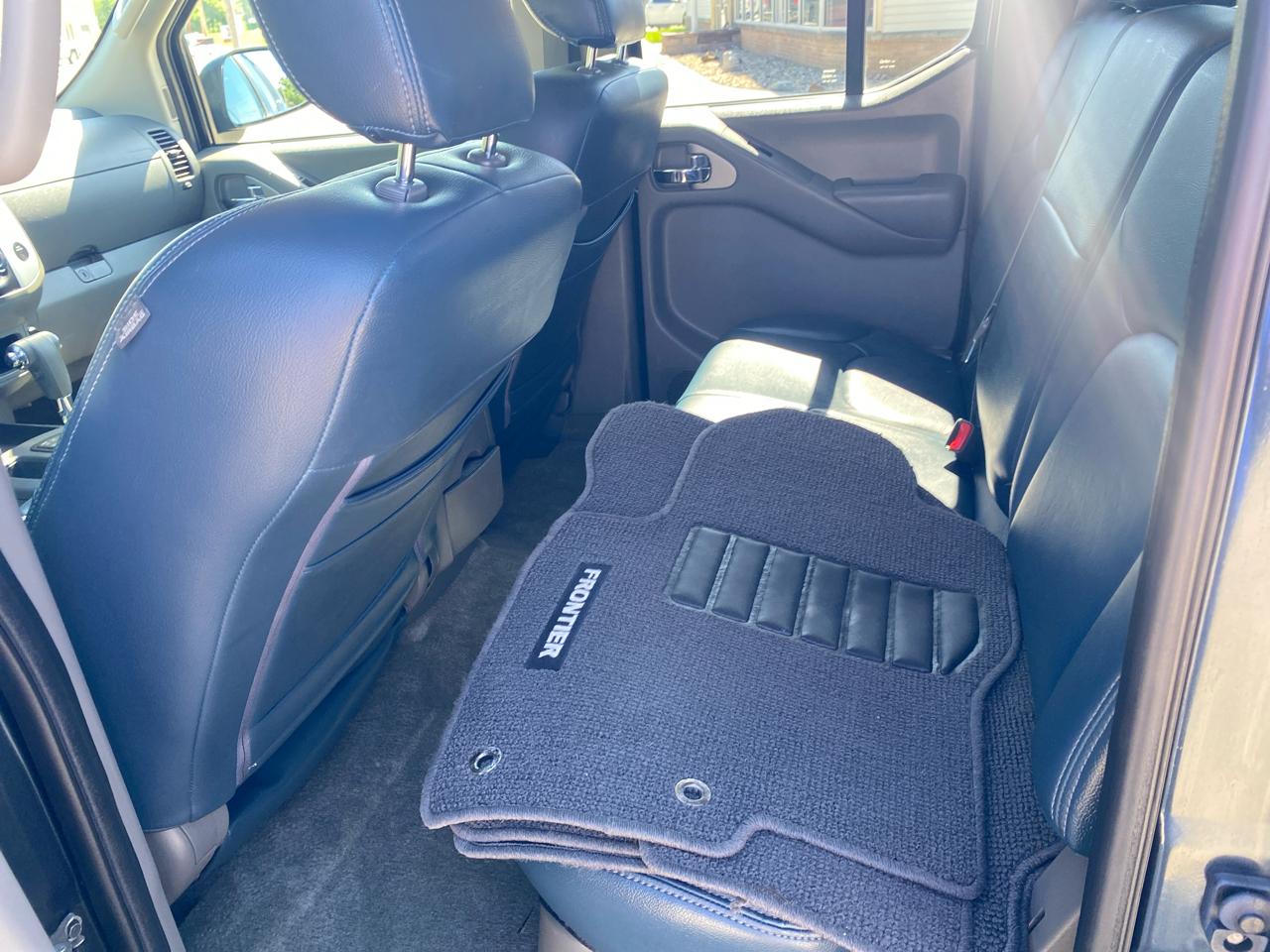 Nissan Frontier 4WD Crew Cab SWB Auto SV 2018