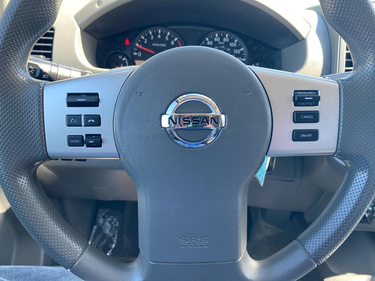 Nissan Frontier 4WD Crew Cab SWB Auto SV 2018