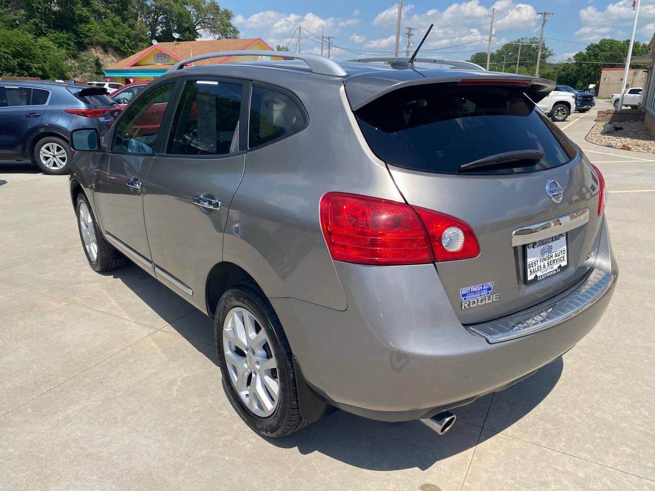 Nissan Rogue S AWD 2012