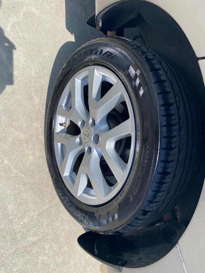 Nissan Rogue S AWD 2012