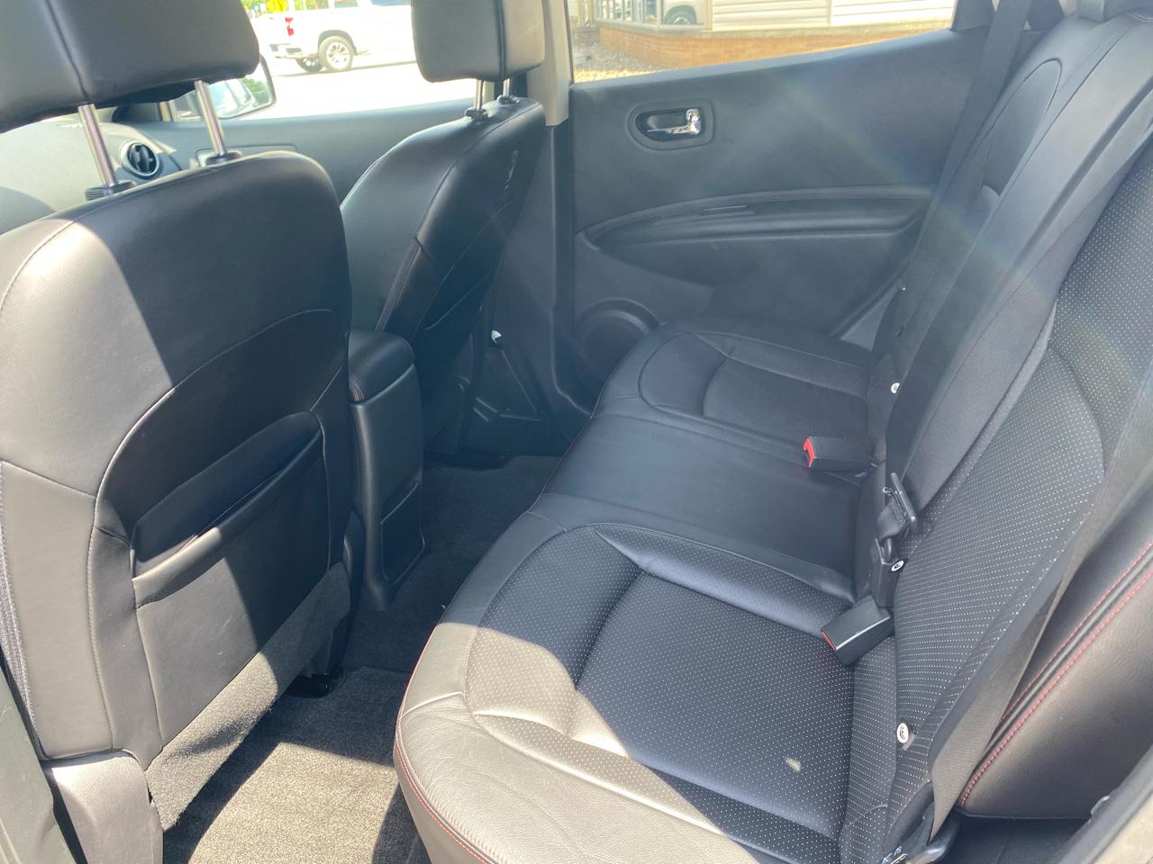 Nissan Rogue S AWD 2012