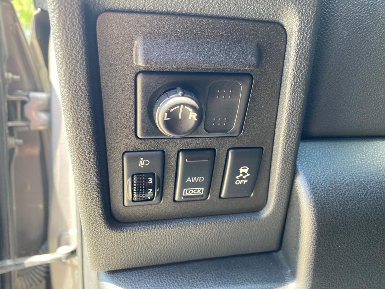 Nissan Rogue S AWD 2012