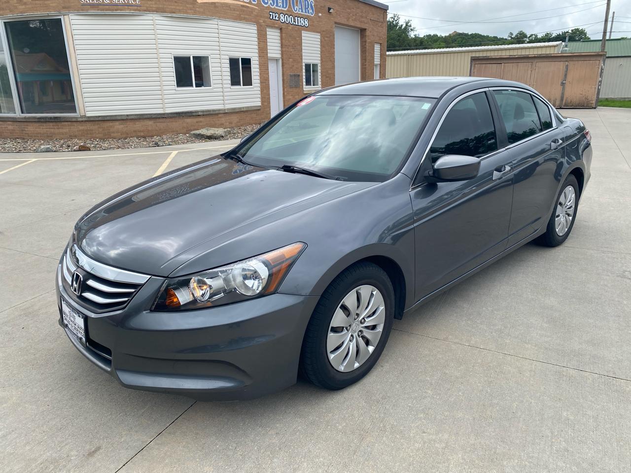 Honda Accord LX sedan AT 2012