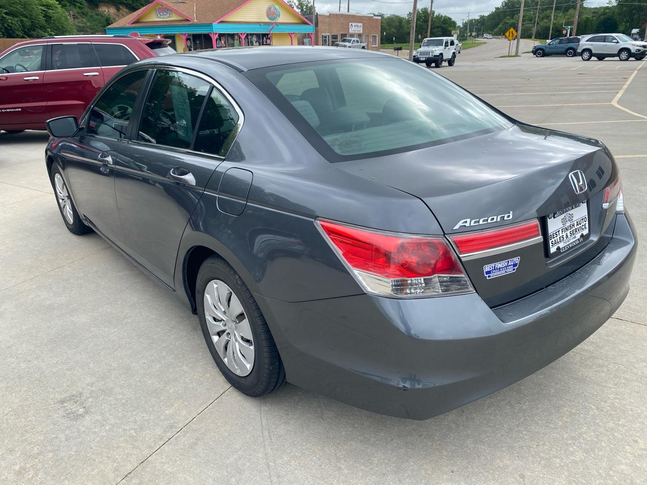 Honda Accord LX sedan AT 2012