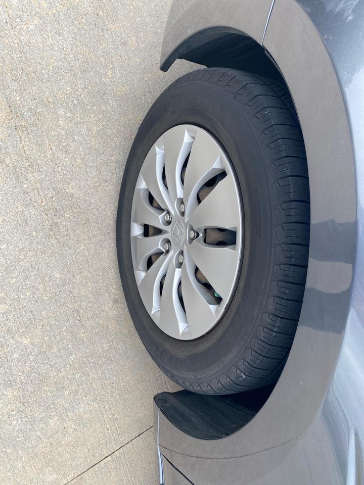 Honda Accord LX sedan AT 2012