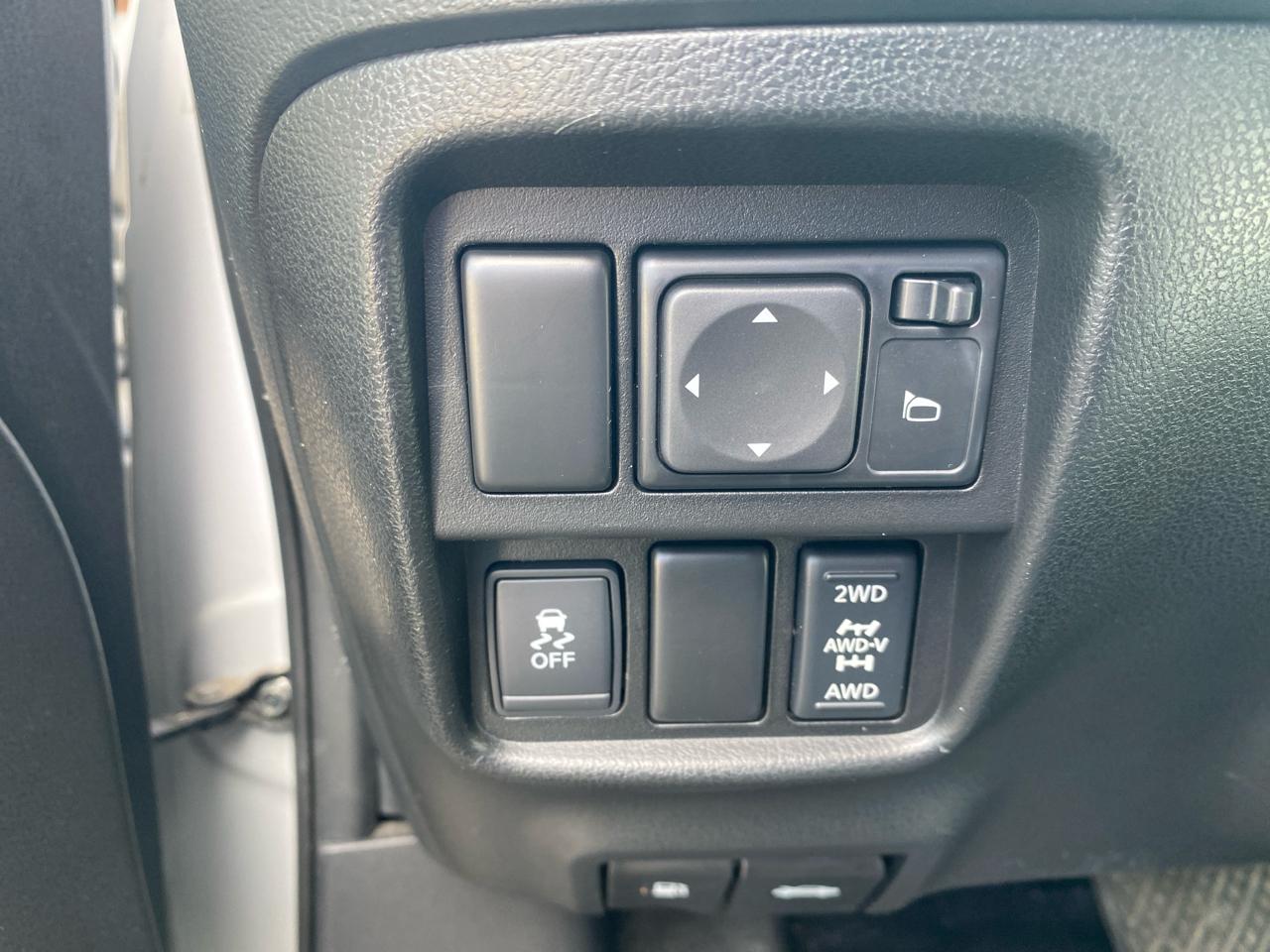 Nissan Juke S AWD 2013