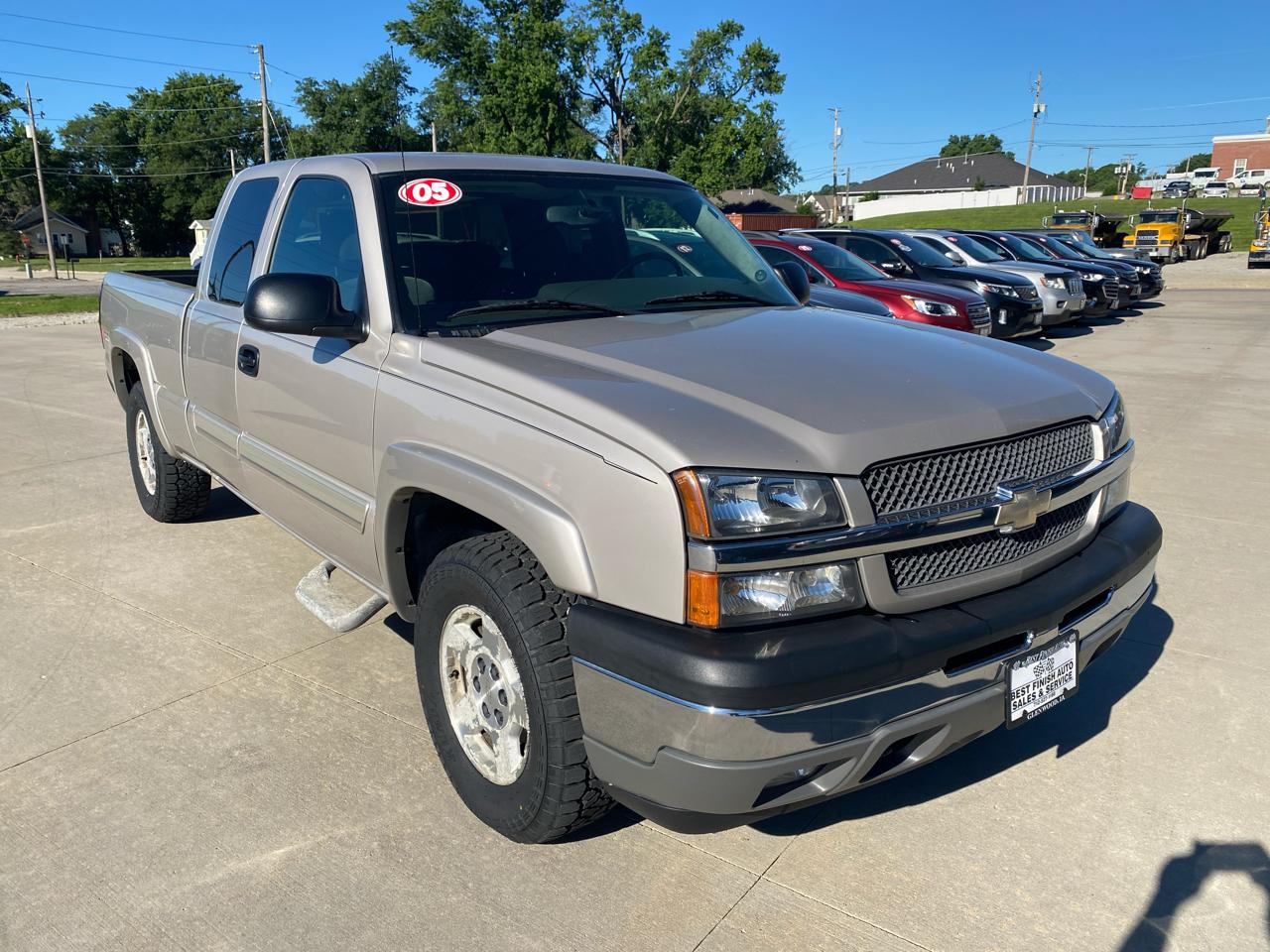 Chevrolet Silverado 1500 4dr Ext Cab 157.5" WB 4WD LS 2005