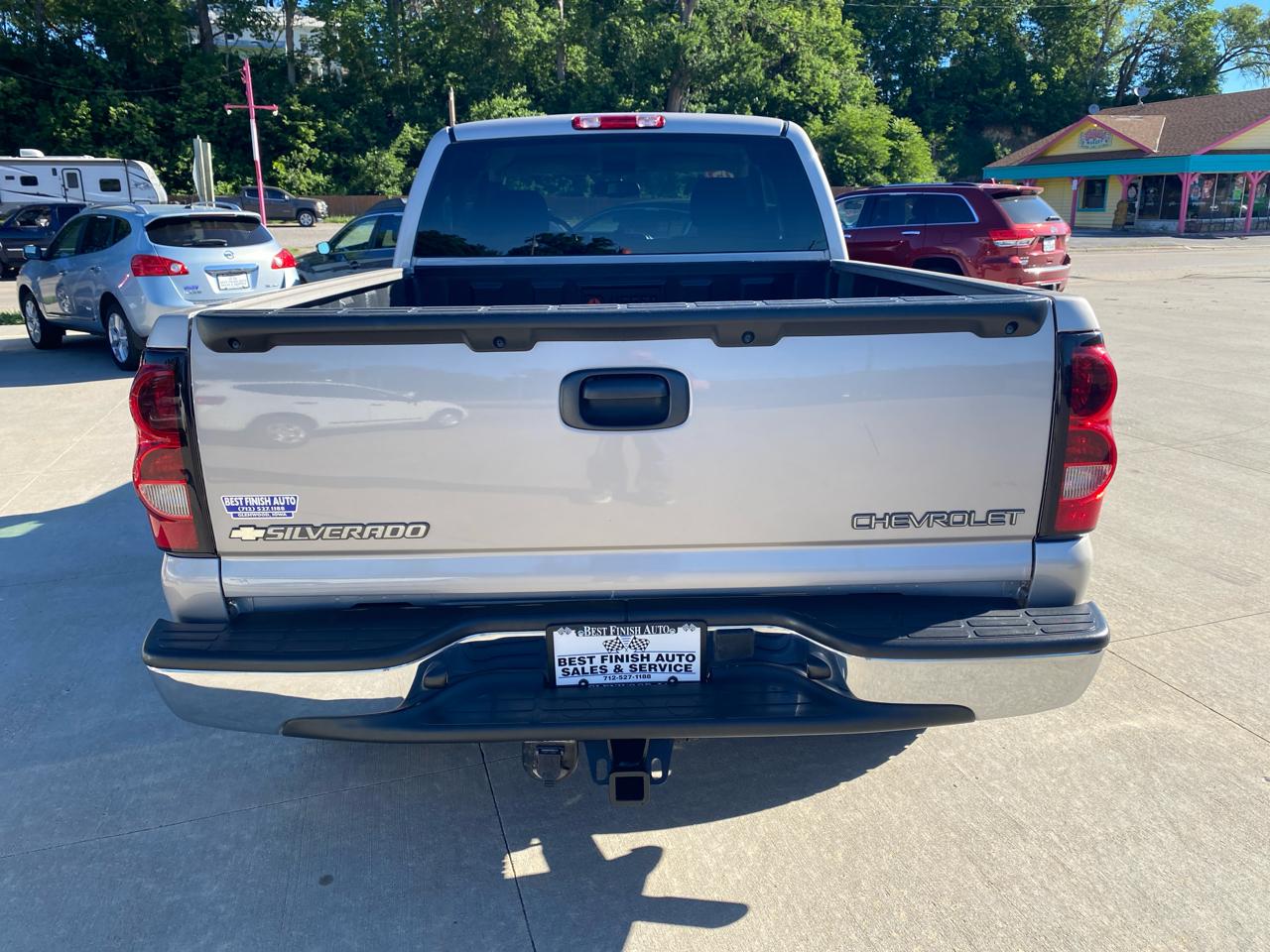 Chevrolet Silverado 1500 4dr Ext Cab 157.5" WB 4WD LS 2005