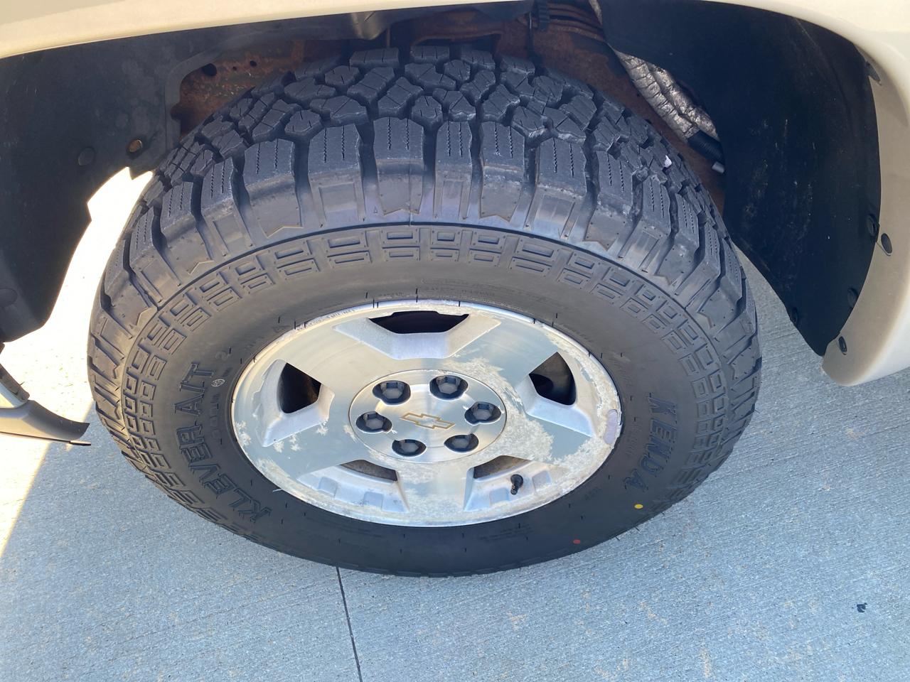 Chevrolet Silverado 1500 4dr Ext Cab 157.5" WB 4WD LS 2005