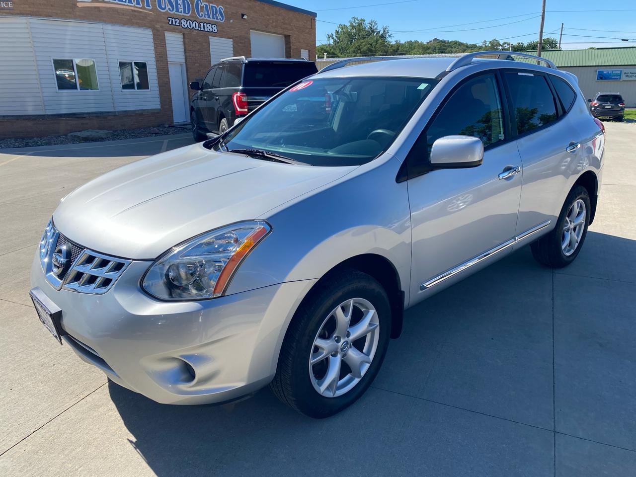Nissan Rogue S FWD Krom Edition 2011