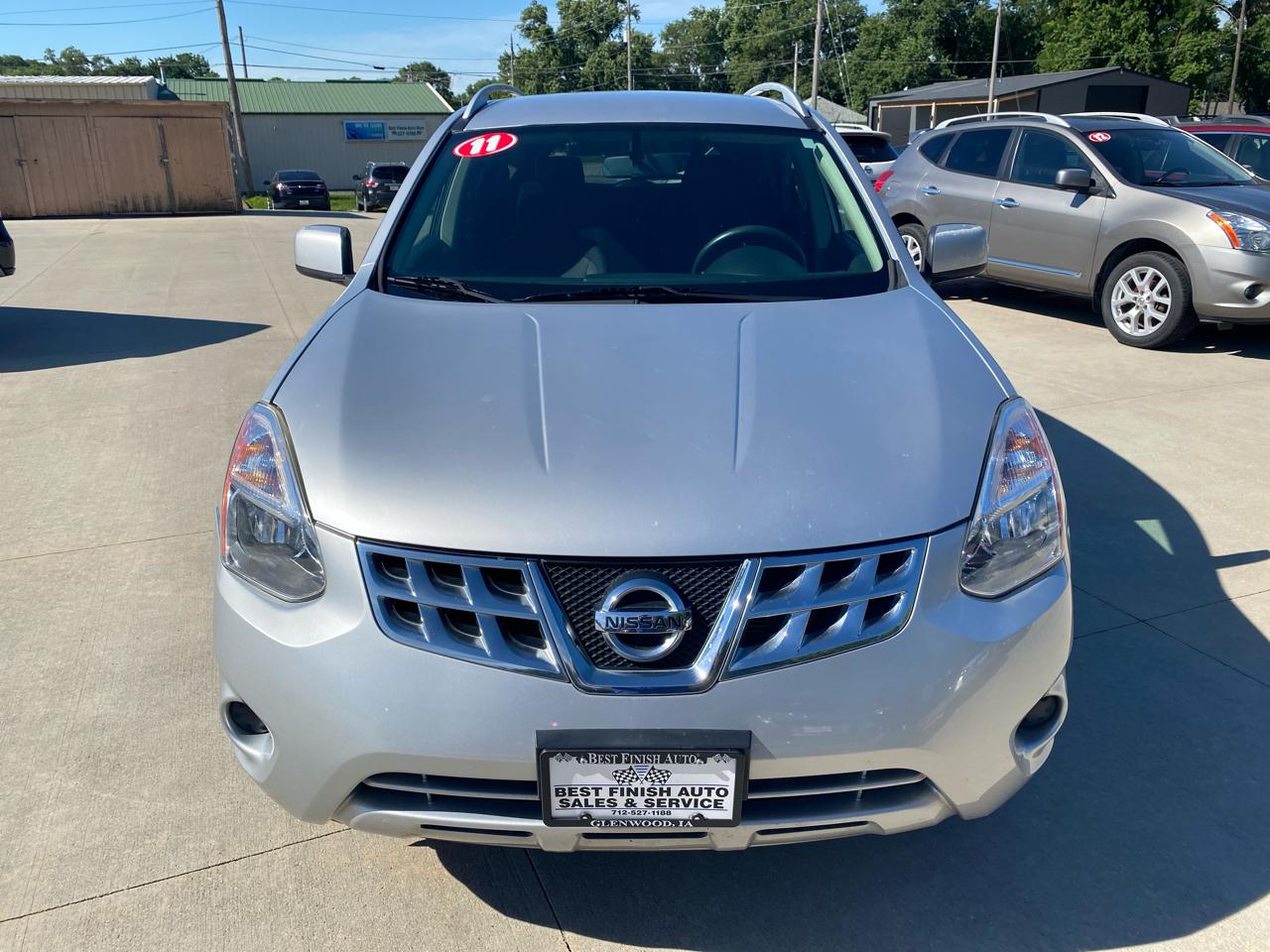 Nissan Rogue S FWD Krom Edition 2011