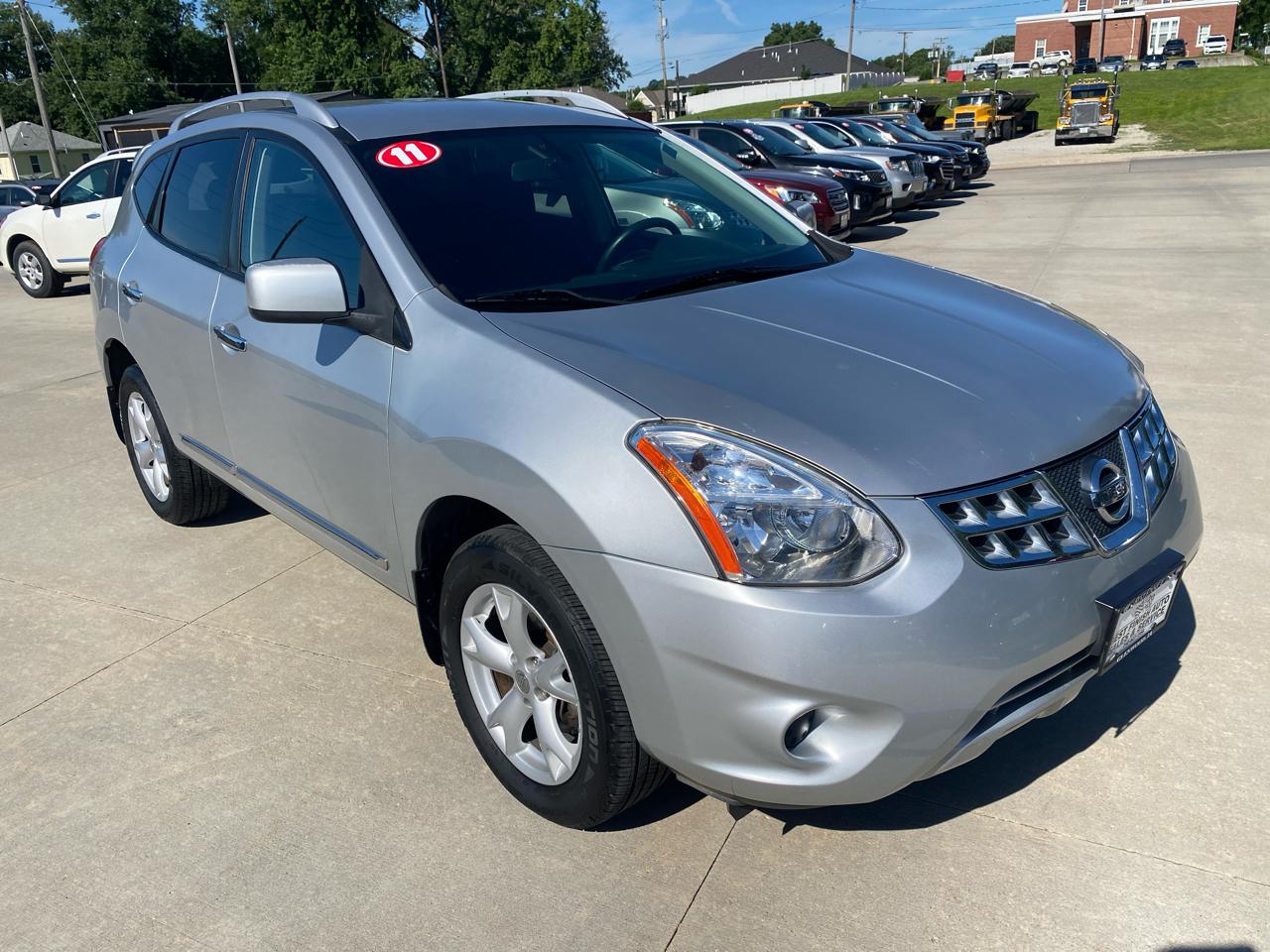 Nissan Rogue S FWD Krom Edition 2011