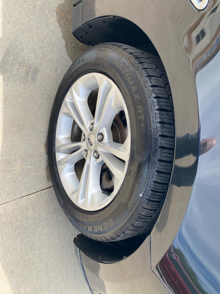 Ford Taurus SEL FWD 2015
