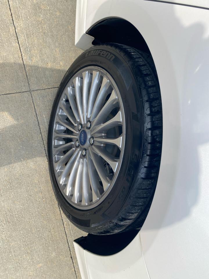 Ford Fusion Titanium AWD 2013