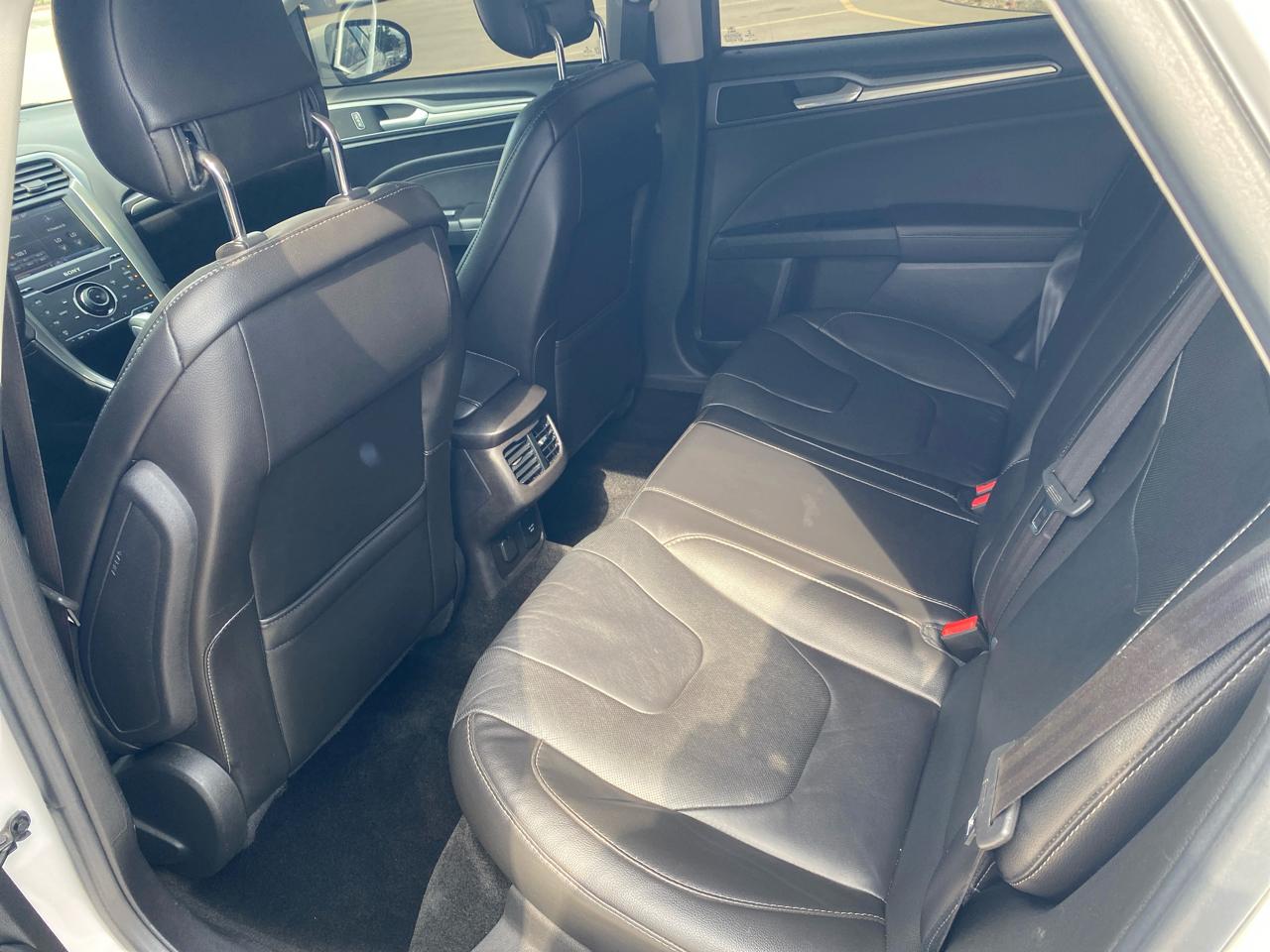 Ford Fusion Titanium AWD 2013
