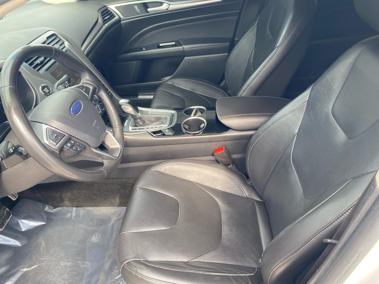 Ford Fusion Titanium AWD 2013