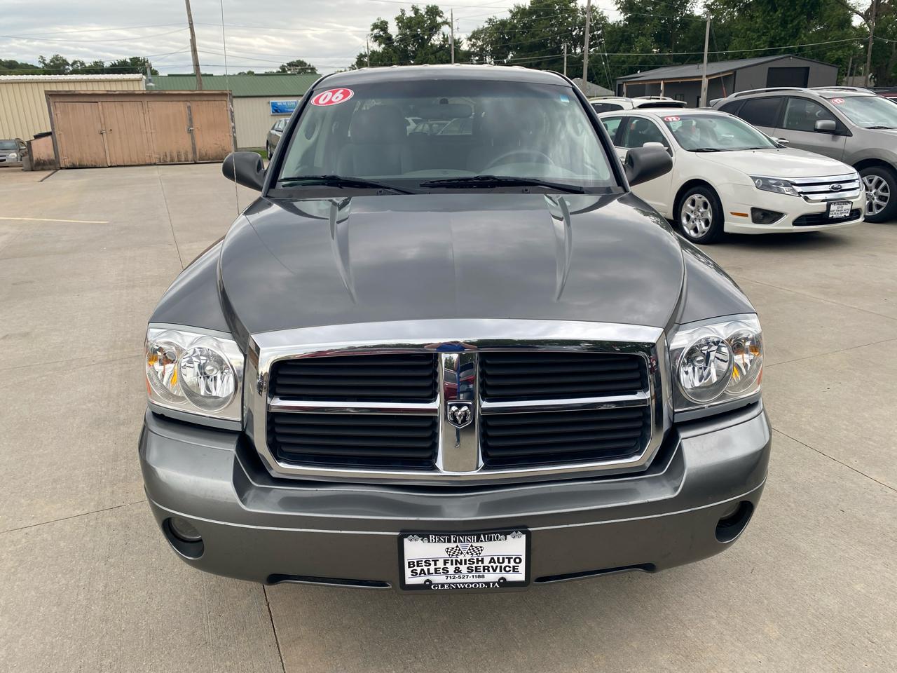 Dodge Dakota SLT Quad Cab 4WD 2006