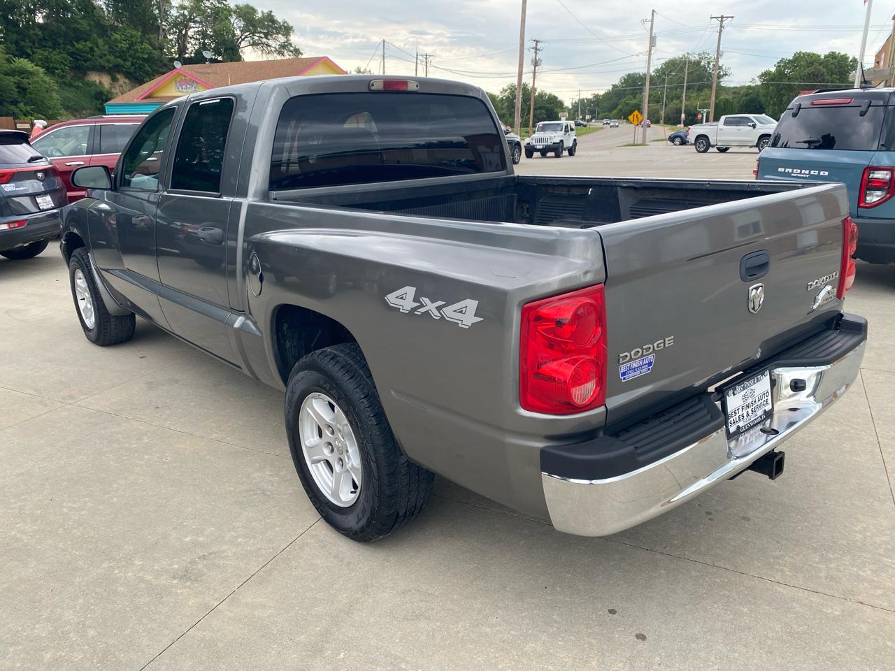 Dodge Dakota SLT Quad Cab 4WD 2006