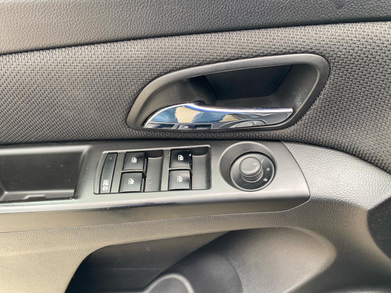 Chevrolet Cruze 1LT Auto 2013