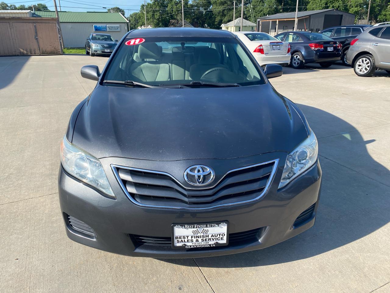 Toyota Camry Base 6-Spd AT 2011