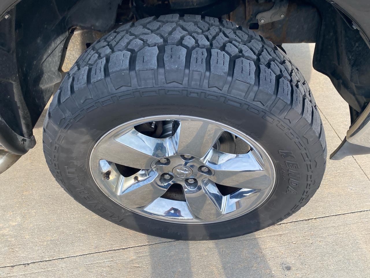 RAM 1500 4WD Quad Cab 140.5" Big Horn 2014