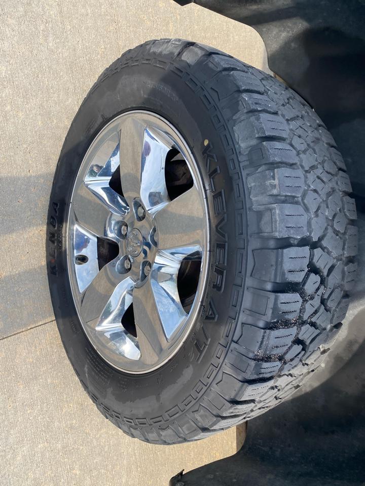 RAM 1500 4WD Quad Cab 140.5" Big Horn 2014