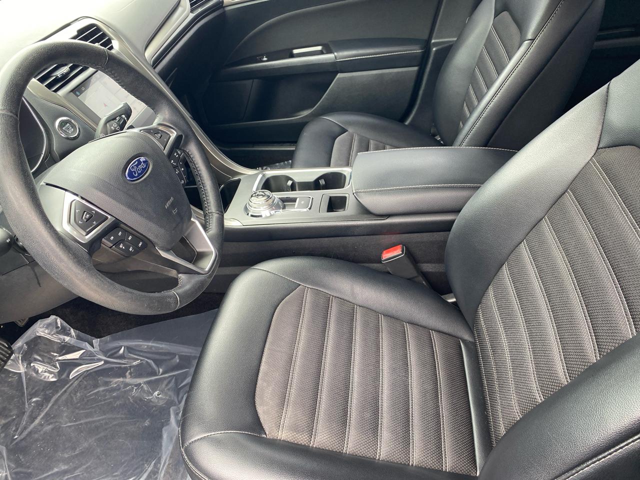 Ford Fusion SE 2017