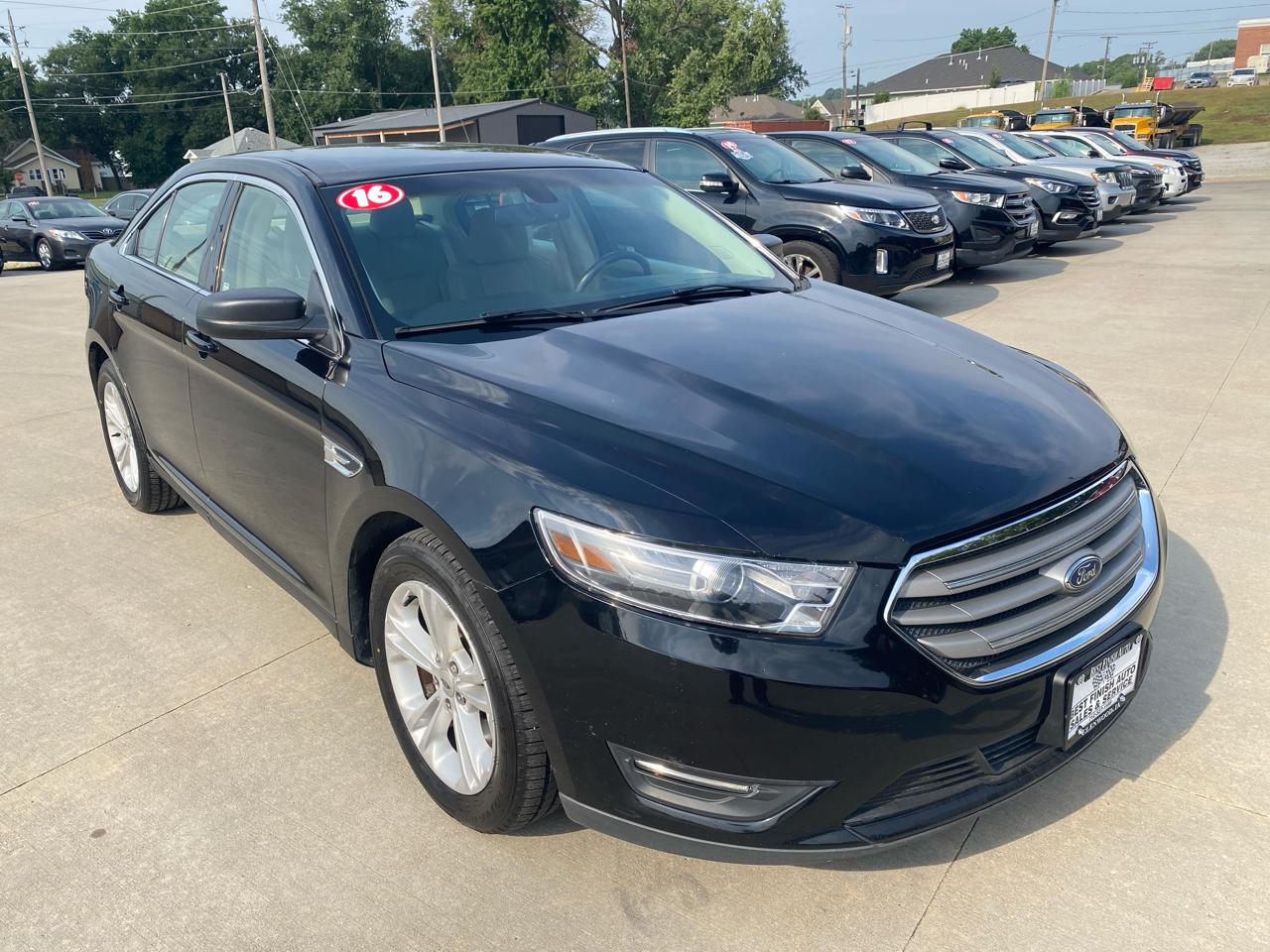 Ford Taurus SEL FWD 2016