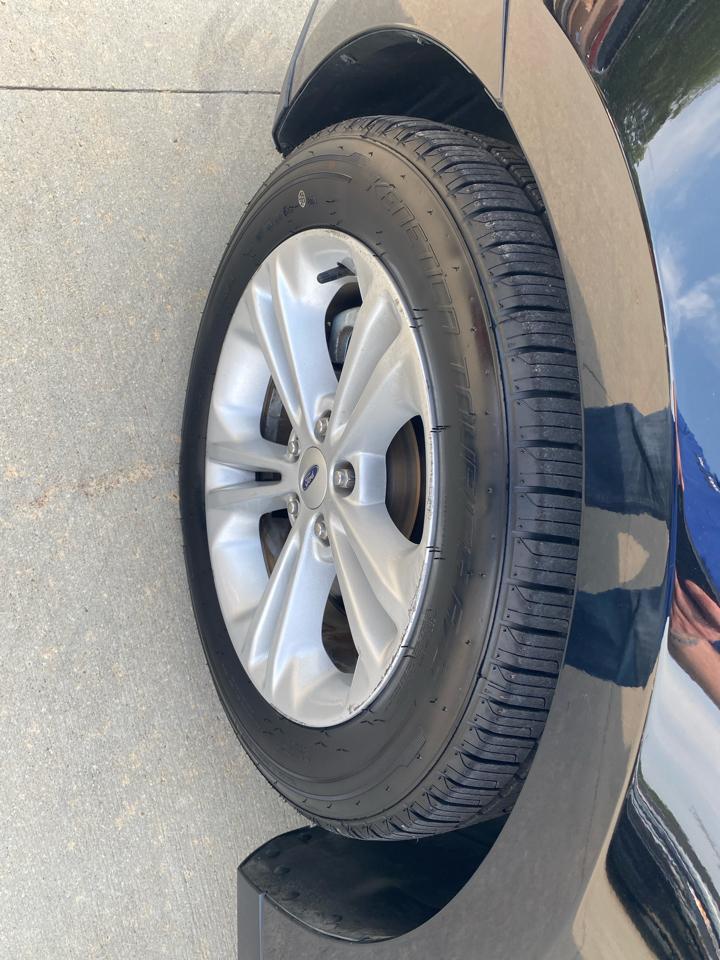 Ford Taurus SEL FWD 2016