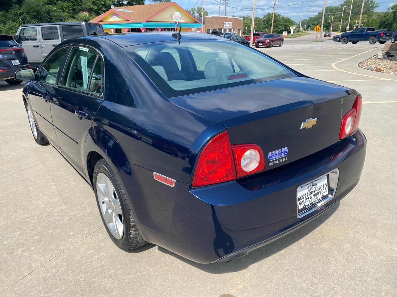 Chevrolet Malibu LS 2010