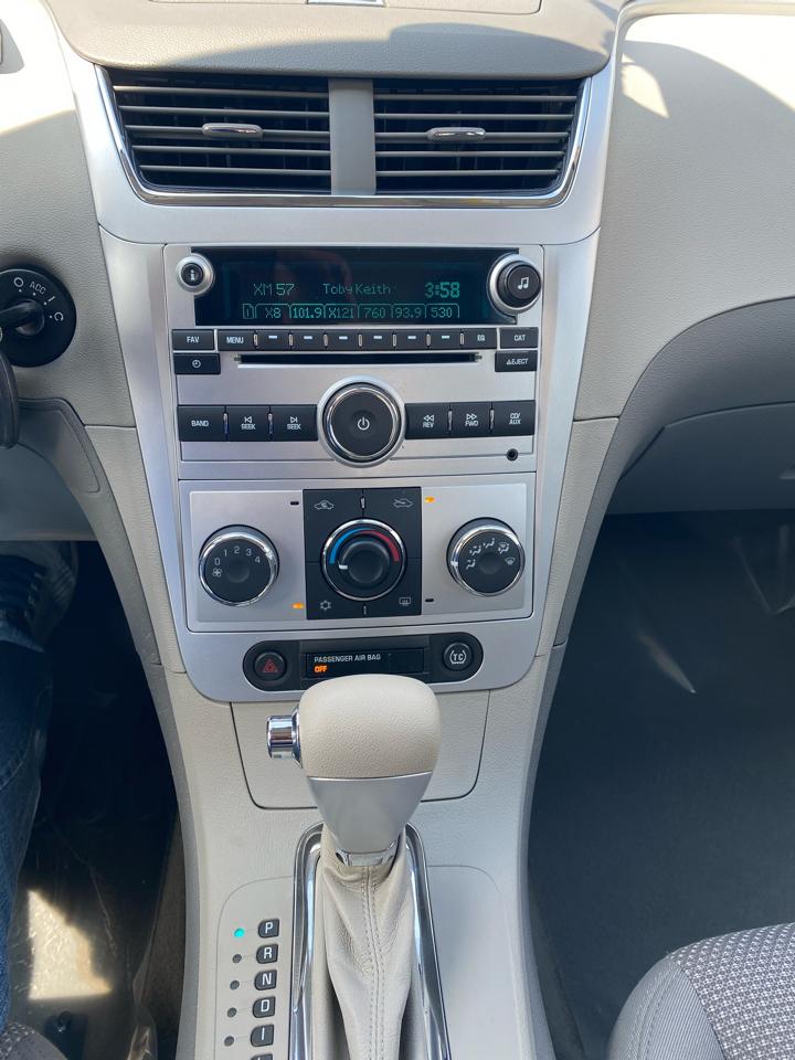 Chevrolet Malibu LS 2010