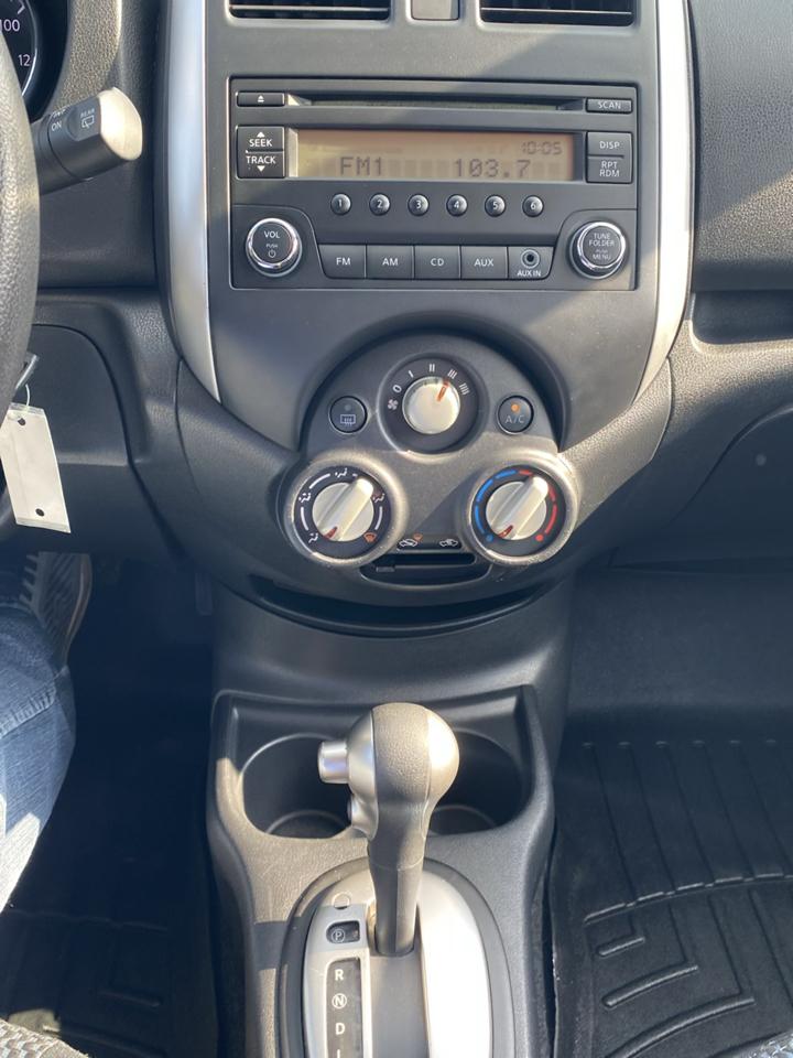 Nissan Versa Note S 2014