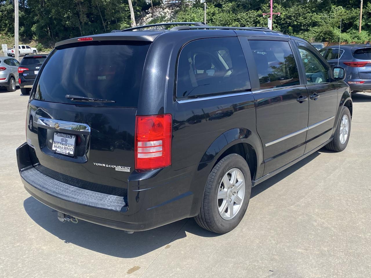 Chrysler Town & Country Touring 2010
