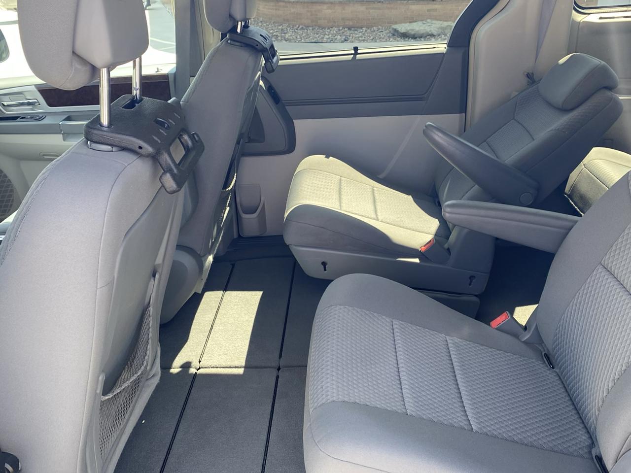 Chrysler Town & Country Touring 2010
