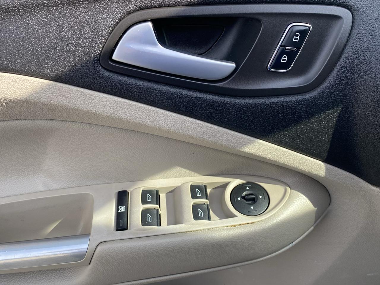 Ford Escape SE FWD 2014