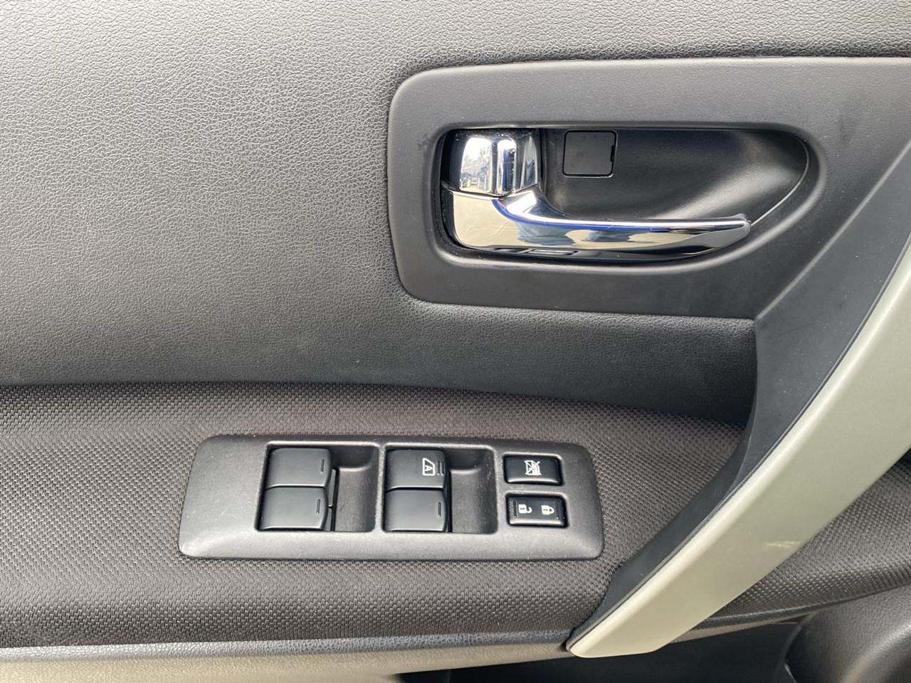 Nissan Rogue S AWD 2013