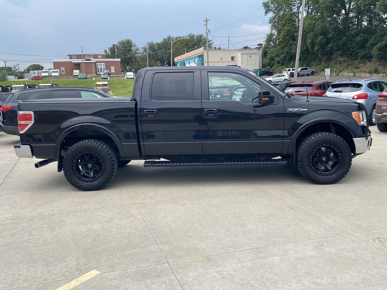 Ford F-150 4WD SuperCrew 139" Lariat 2012