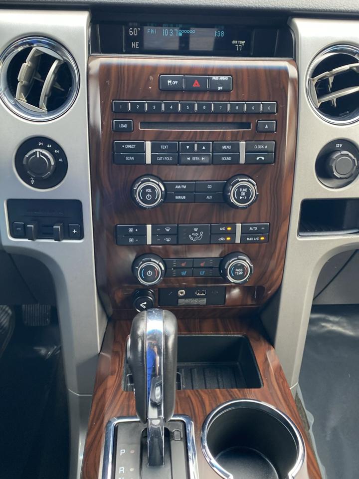 Ford F-150 4WD SuperCrew 139" Lariat 2012