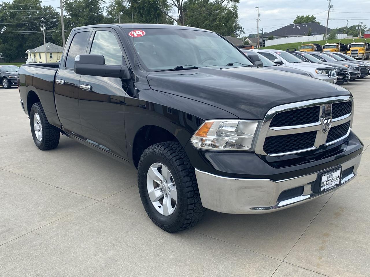 RAM 1500 4WD Quad Cab 140.5" SLT 2014