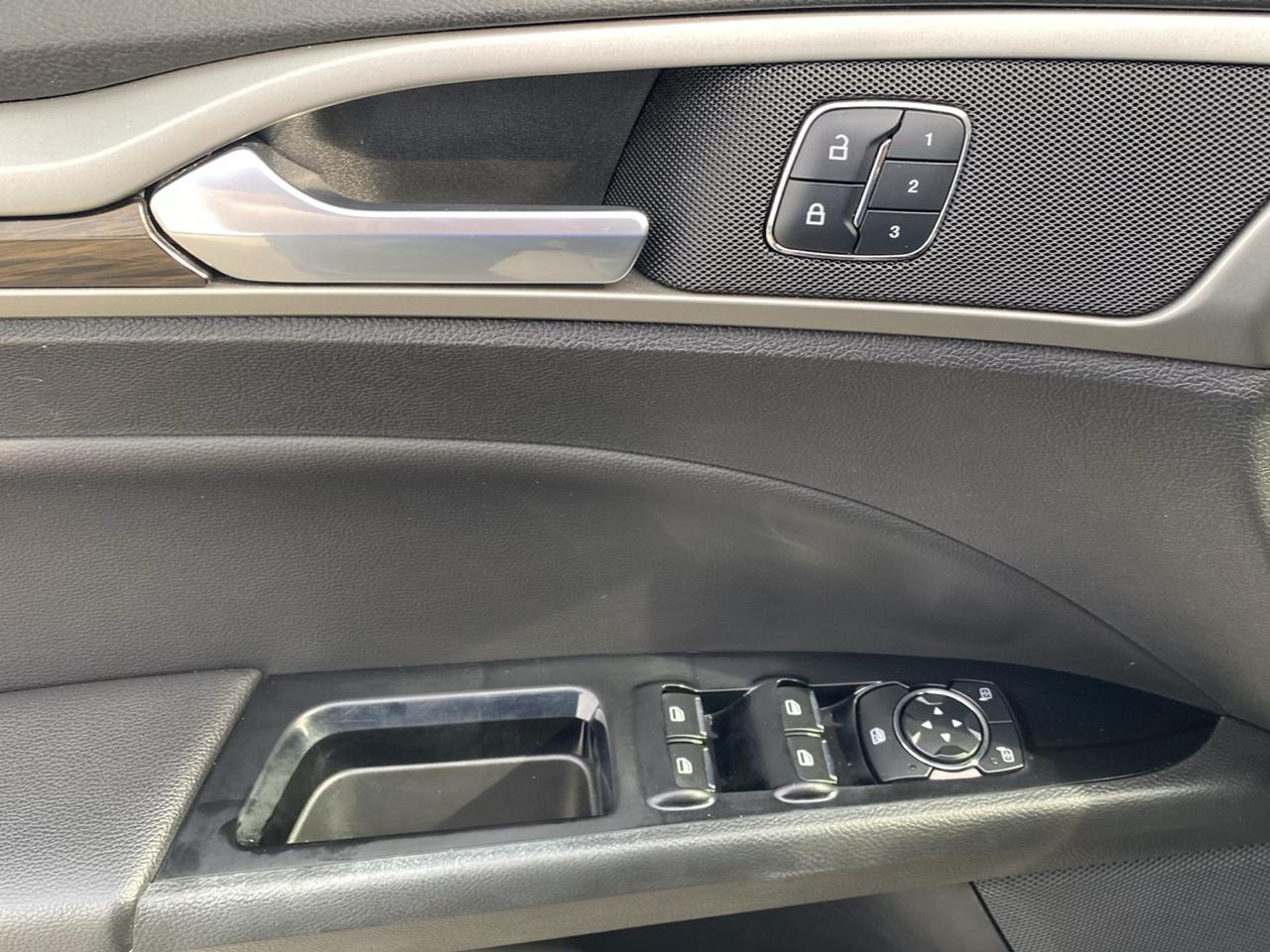 Ford Fusion SE AWD 2016